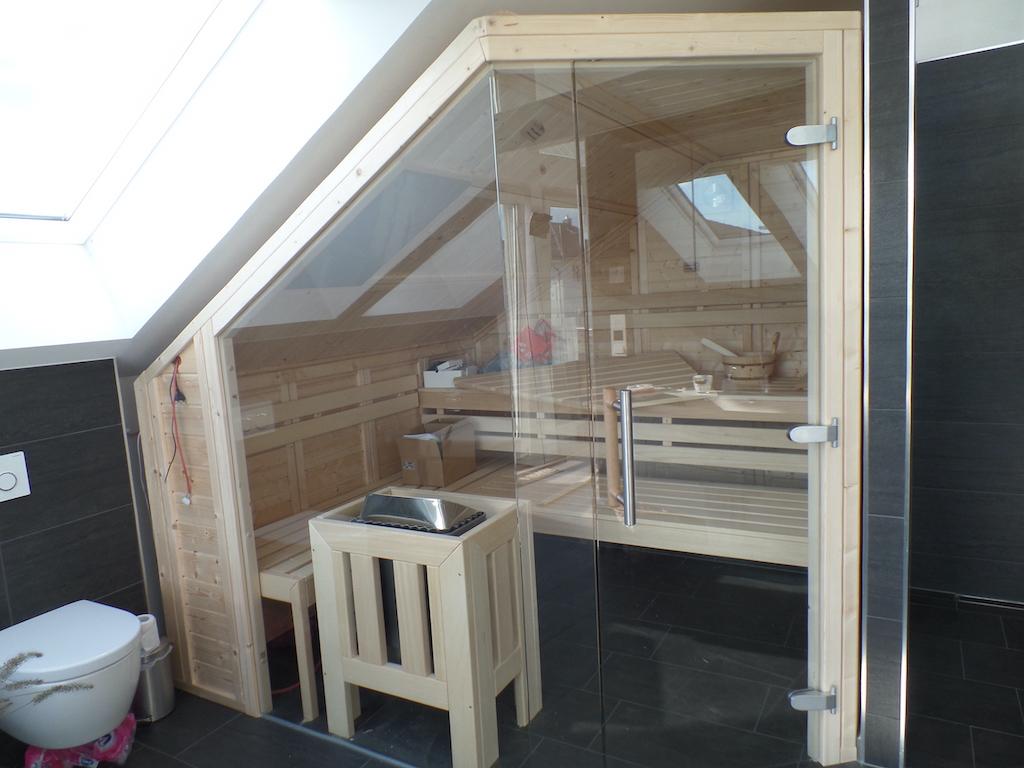 Wie hoch sind die Kosten für eine Sauna in der Dachschräge? Sauna Dachschräge Kosten